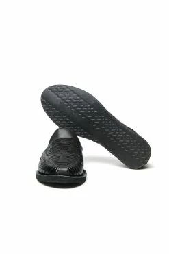 Chamula Cancun Leather Huarache | Slip On Vegetable Tanned Sandals | Black -Deals Bottoms Store cancun leather huarache slip on vegetable tanned sandals black chamula 141145