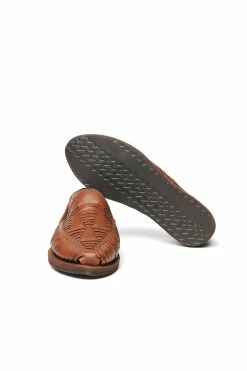 Chamula Cancun Leather Huarache | Slip On Vegetable Tanned Sandals | Brown 2 9 Chamula Cancun Leather Huarache | Slip On Vegetable Tanned Sandals | Brown 2 -Deals Bottoms Store cancun leather huarache slip on vegetable tanned sandals brown 2 chamula 640255