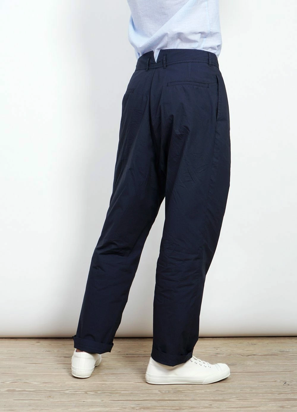 HANSEN GARMENTS EIGIL | Light Wide Cut Summer Trousers | Navy 5 HANSEN GARMENTS EIGIL | Light Wide Cut Summer Trousers | Navy - Image 5