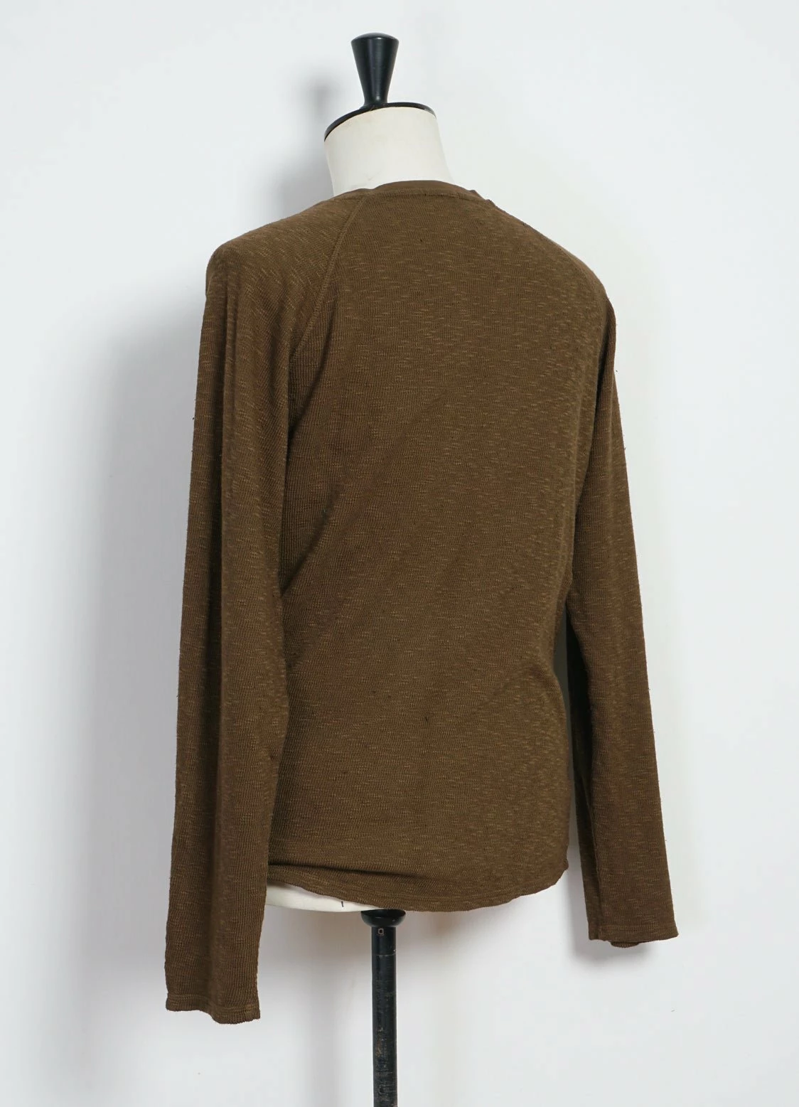 HANSEN GARMENTS FELIX | Raglan Long Sleeve T-shirt | Plant 5 HANSEN GARMENTS FELIX | Raglan Long Sleeve T-shirt | Plant - Image 5