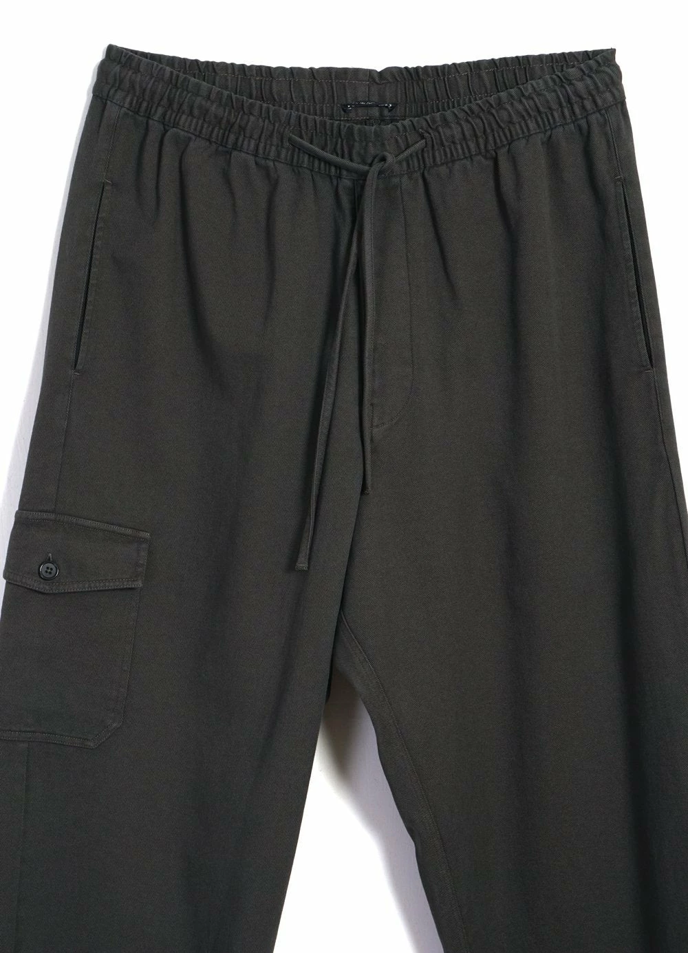 HANSEN GARMENTS JIMMY | Casual Cargo Drawstring Pants | Dark Forest 5 HANSEN GARMENTS JIMMY | Casual Cargo Drawstring Pants | Dark Forest - Image 5