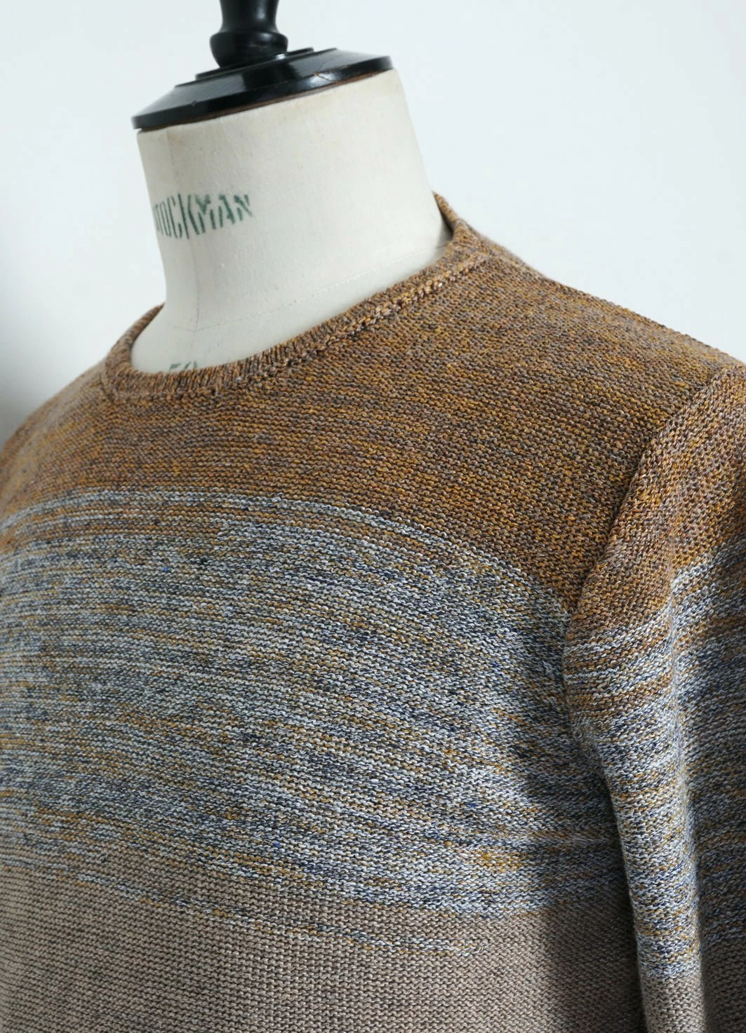 INIS MEÁIN OMBRÉ TUNIC | Linen Landscape Tunic | Beach/Stone 5 INIS MEÁIN OMBRÉ TUNIC | Linen Landscape Tunic | Beach/Stone - Image 5