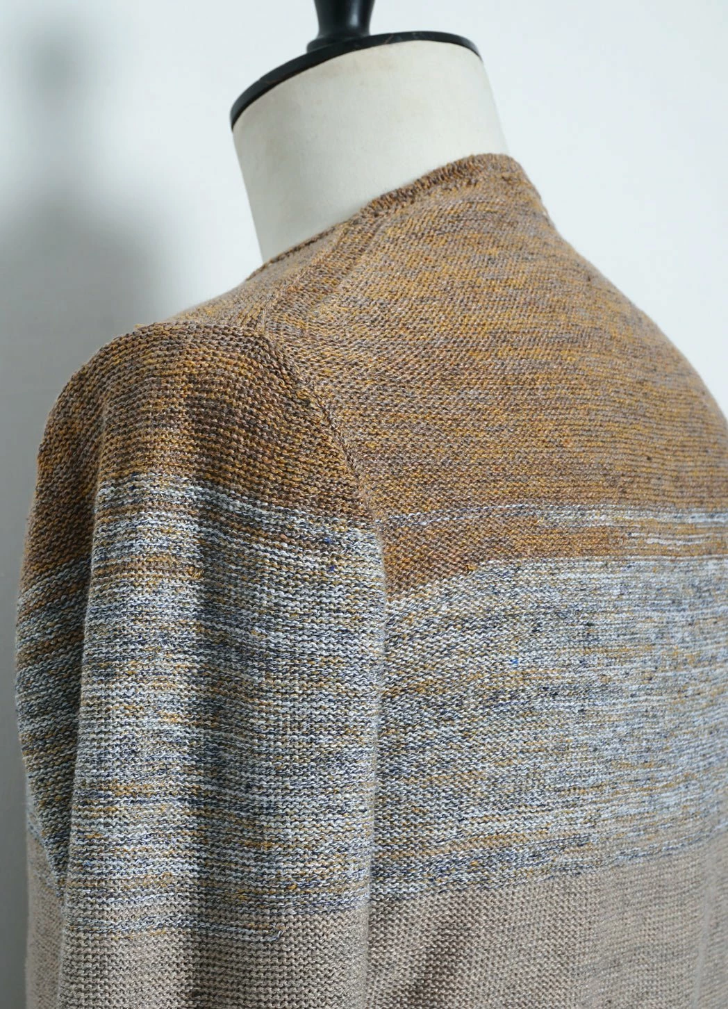 INIS MEÁIN OMBRÉ TUNIC | Linen Landscape Tunic | Beach/Stone 4 INIS MEÁIN OMBRÉ TUNIC | Linen Landscape Tunic | Beach/Stone - Image 4