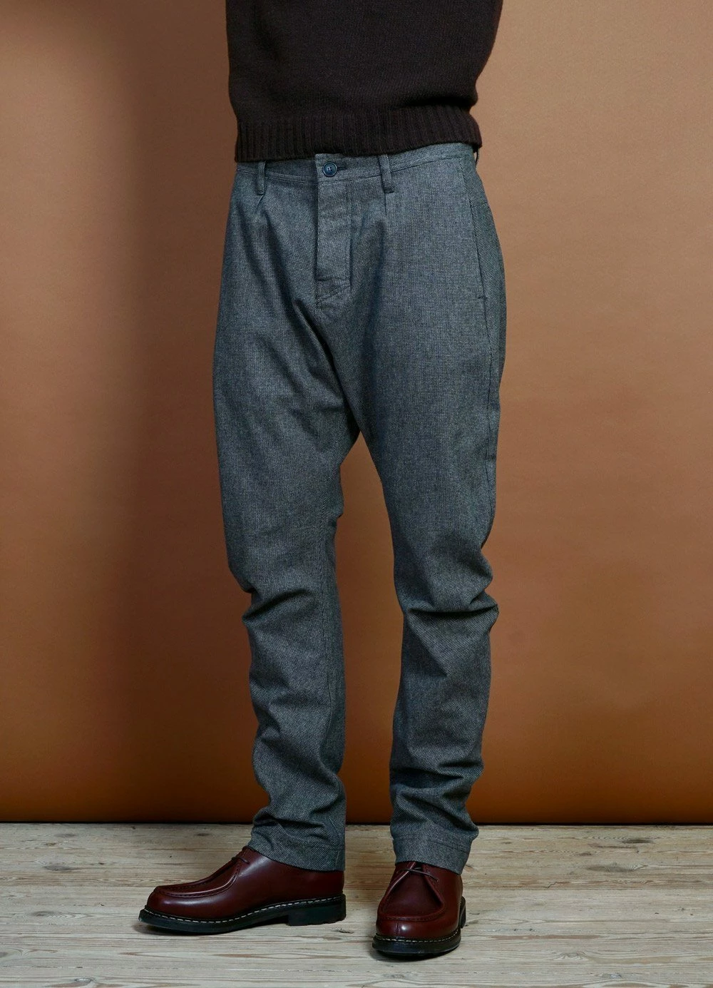 HANSEN GARMENTS OTTO | Curved Leg Trousers | Gravel 2 HANSEN GARMENTS OTTO | Curved Leg Trousers | Gravel - Image 2