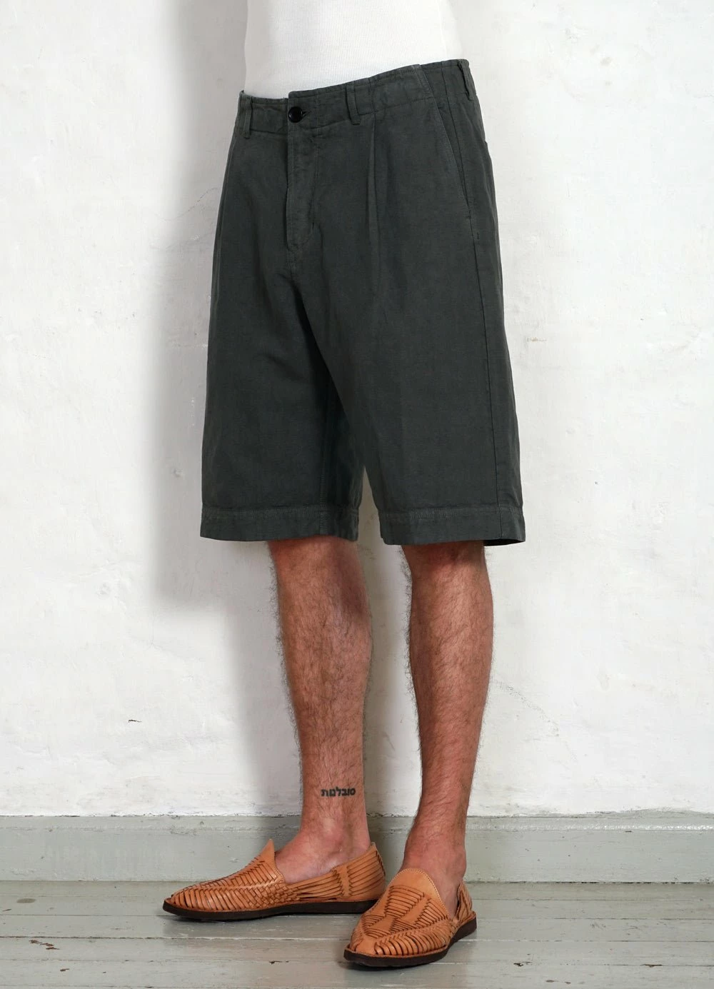 HANSEN GARMENTS ROBIN | Super Wide Pleated Shorts | Oxidized 3 HANSEN GARMENTS ROBIN | Super Wide Pleated Shorts | Oxidized - Image 3