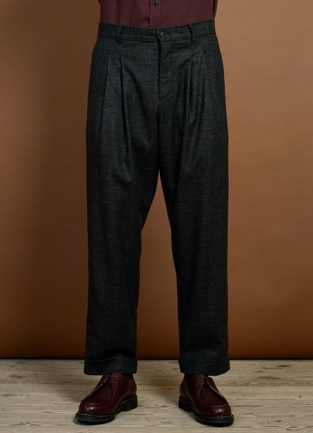 HANSEN GARMENTS SYLVESTER | Double Pleated Trousers | Macchiato 4 HANSEN GARMENTS SYLVESTER | Double Pleated Trousers | Macchiato - Image 4