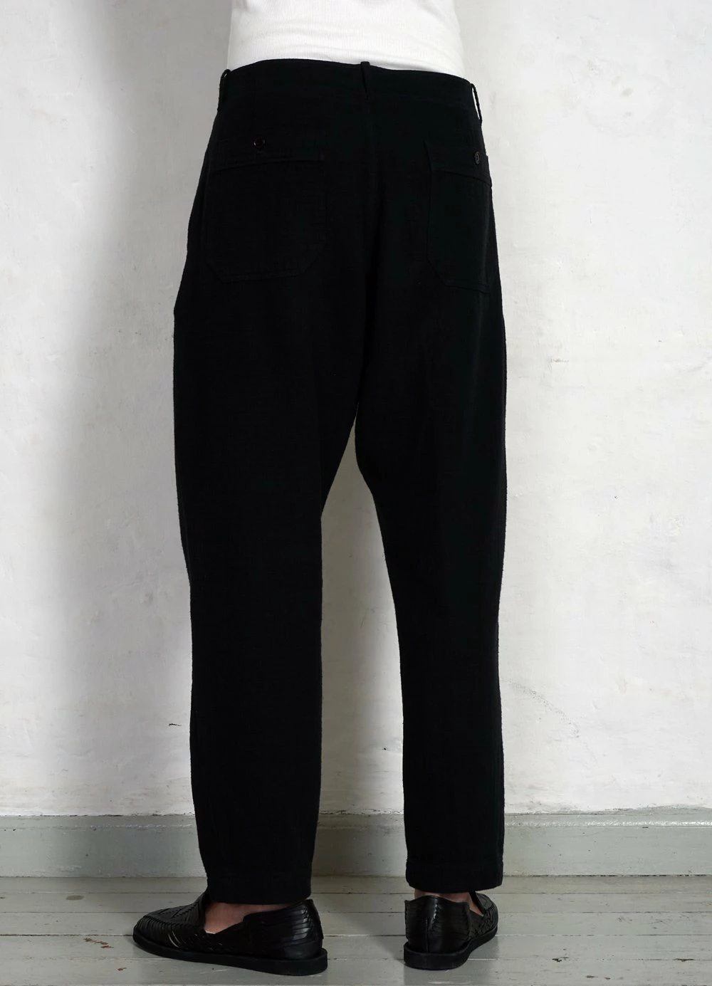 HANSEN GARMENTS TRYGVE | Wide Cut Cropped Trousers | Black 6 HANSEN GARMENTS TRYGVE | Wide Cut Cropped Trousers | Black - Image 6