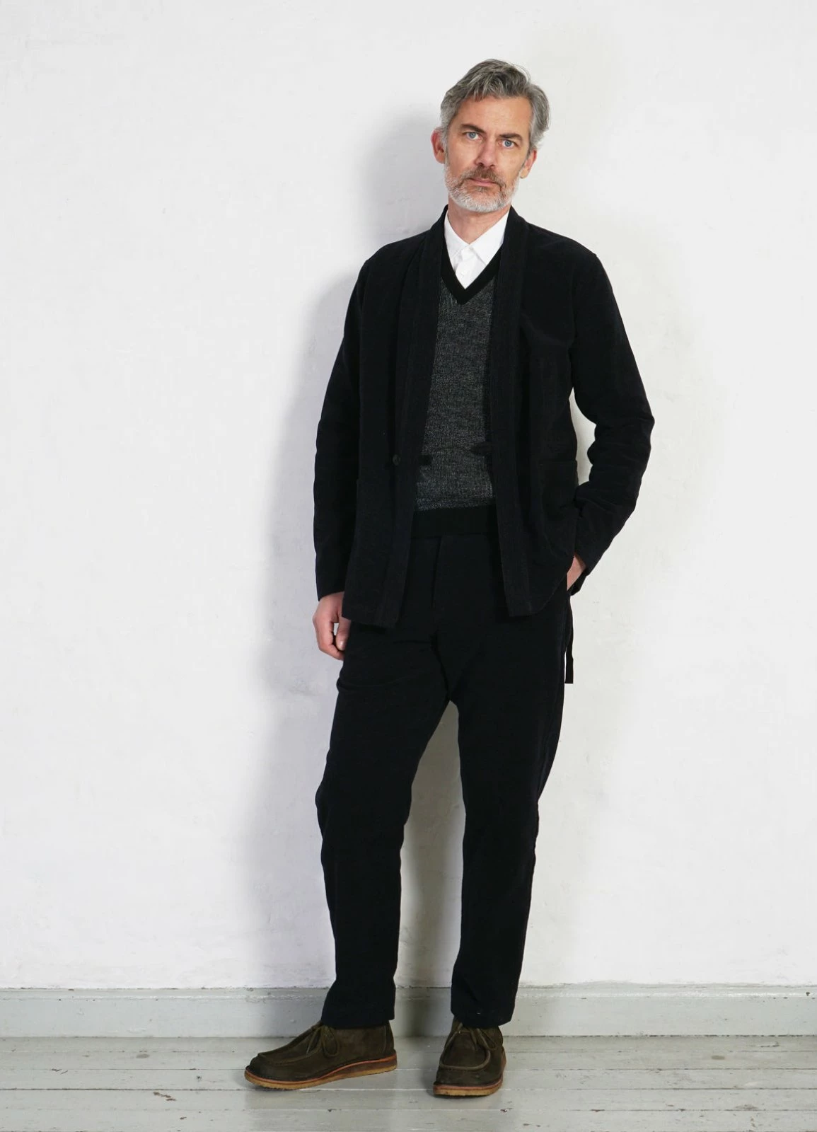 HANSEN GARMENTS TYGE | Wide Cut Cropped Trousers | Onyx 4 HANSEN GARMENTS TYGE | Wide Cut Cropped Trousers | Onyx - Image 4